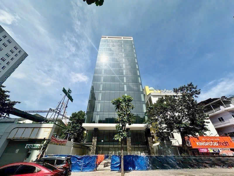 MUA BÁN ĐẦU TƯ RED DIAMOND TOWER – BUILDING HẠNG A DÒNG TIỀN 2,5–3 TỶ/THÁNG – TRUNG TÂM Q3 TP.HCM