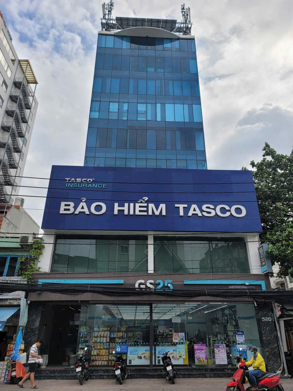 MUA BÁN ĐẦU TƯ BUILDING MẶT TIỀN 520–526 CMT8, QUẬN 3 – BĐS DÒNG TIỀN 199,9 TỶ
